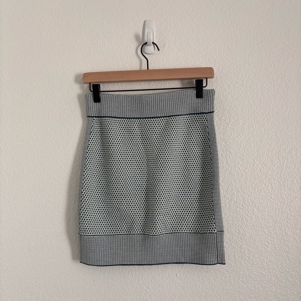Club Monaco Women's Size Small Blue/White Printed Knit Mini Skirt